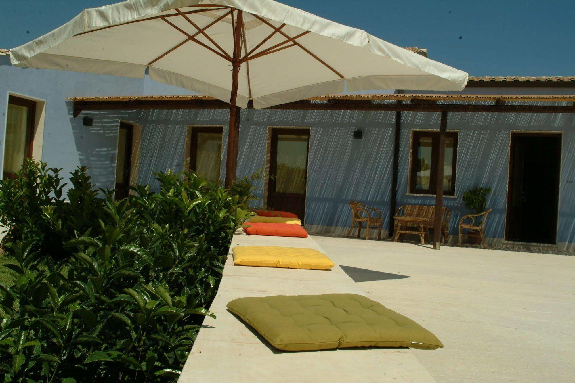 Terre Iblee Resort Chiaramonte Gulfi Exterior photo