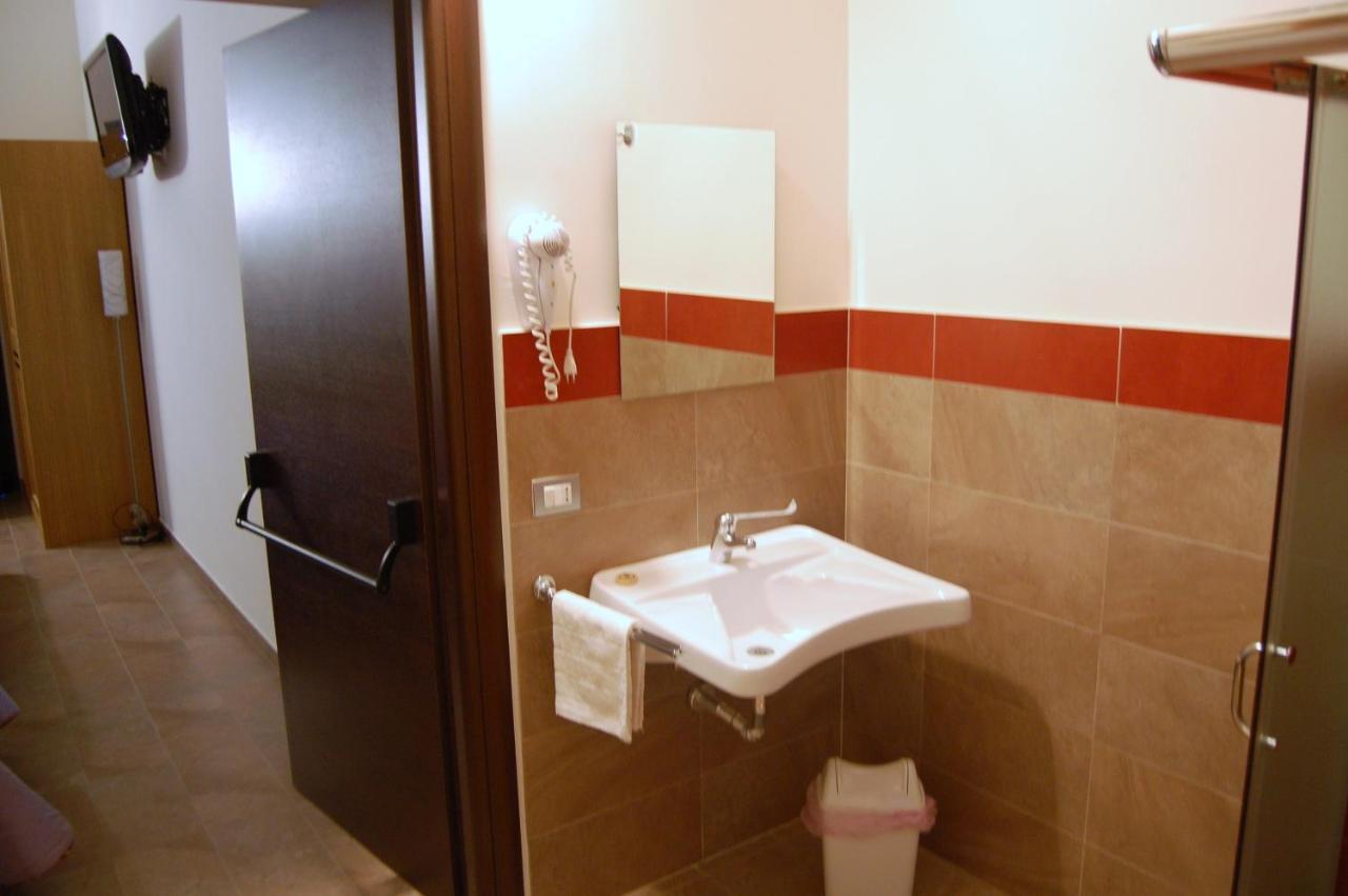 Terre Iblee Resort Chiaramonte Gulfi Exterior photo